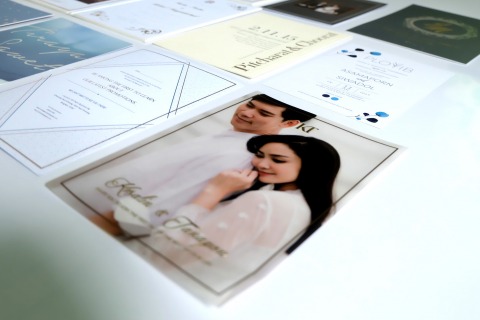 รับออกแบบการ์ดแต่งงาน รับออกแบบการ์ดแต่งงาน